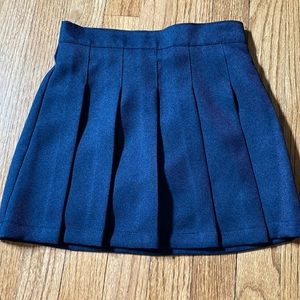IZOD Uniform skirt